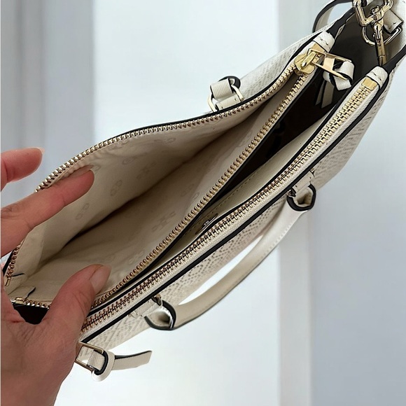 💖 Tory Burch Perforated Leather Tote Bag - White Cream Shoulder Purse Handbag - Picture 4 of 6